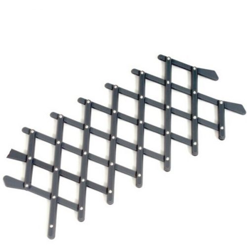 Mikki Dog Window Guard - Expandable Car Vent