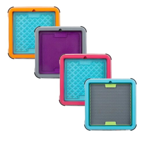 LickiMat Keeper indoor_Lickimat Pad Holder_Sample